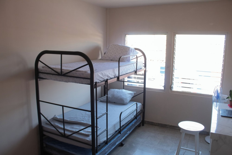 Hostel YEK