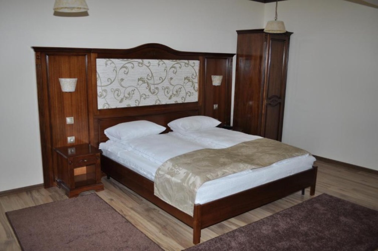 Standard Triple room with view