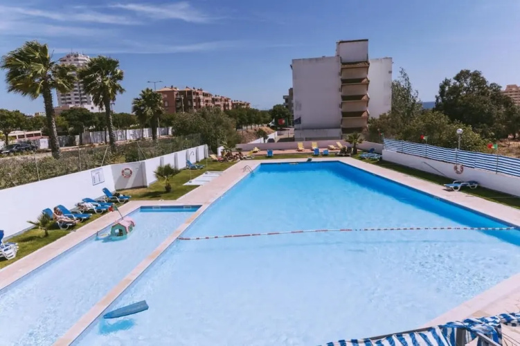 Vaumar Holiday Rentals - Beach & Pool