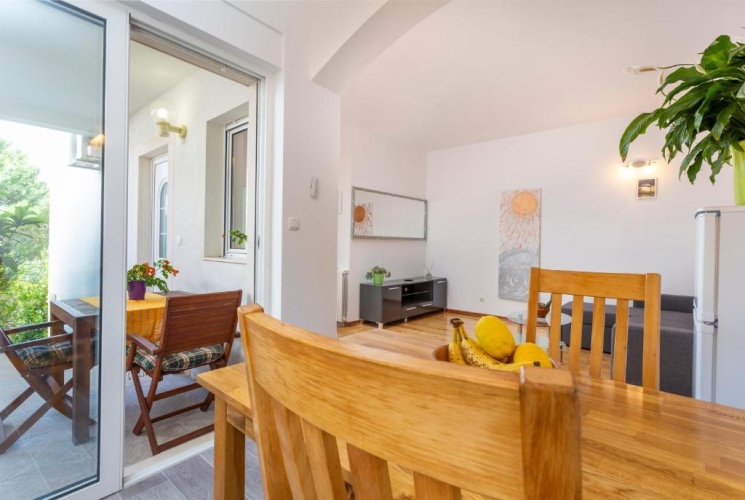 1 Bedroom Apartment with sea view