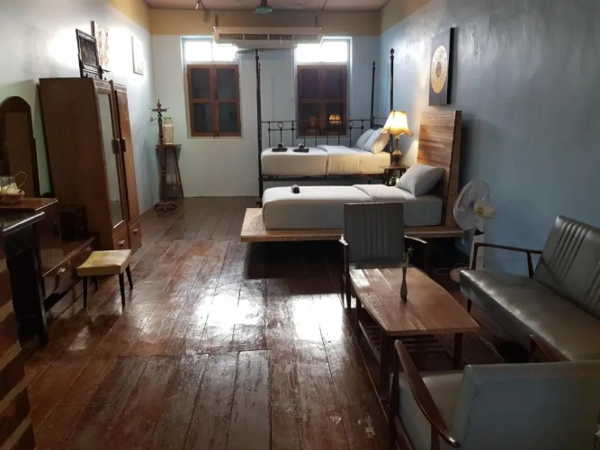 Standard Triple room