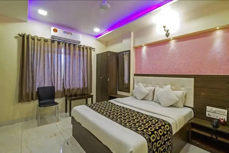 Hotel Sarah Inn