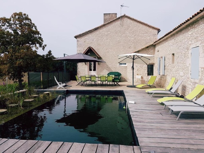 5 Bedrooms Cottage