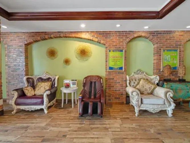Aiju Chain Hotel