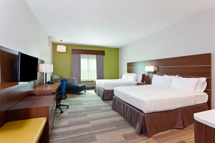 Quadruple Suite