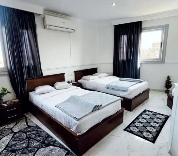 Deluxe Triple room with city view