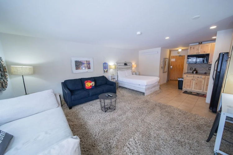 Edgewater 1436