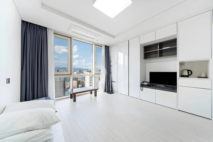 The Venezia Suite Hotel