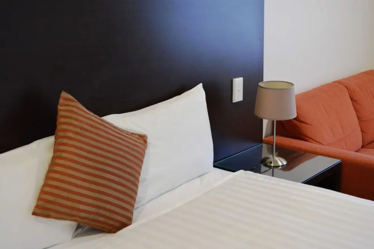 Executive Double room with street view