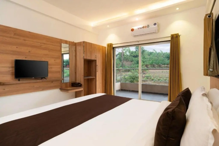 Deluxe room with balcony