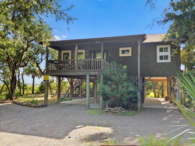 3 Bedrooms Cottage