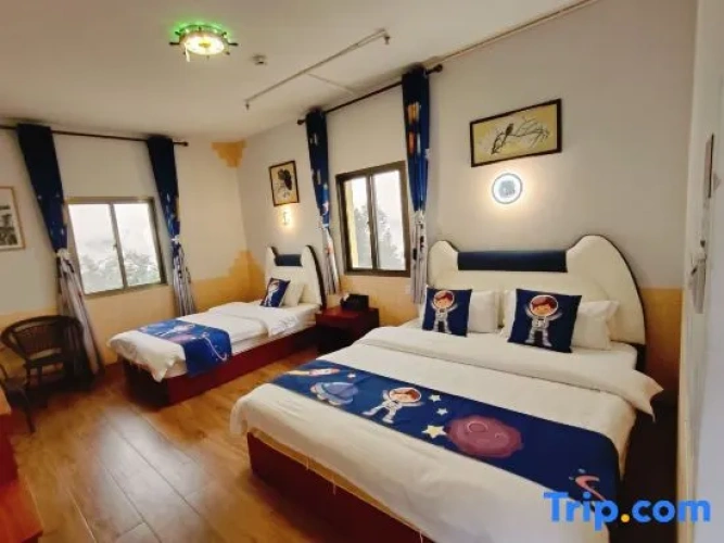 Standard Family room