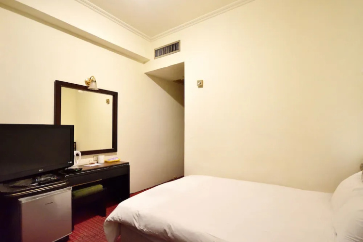 Yuan Shin Hotel
