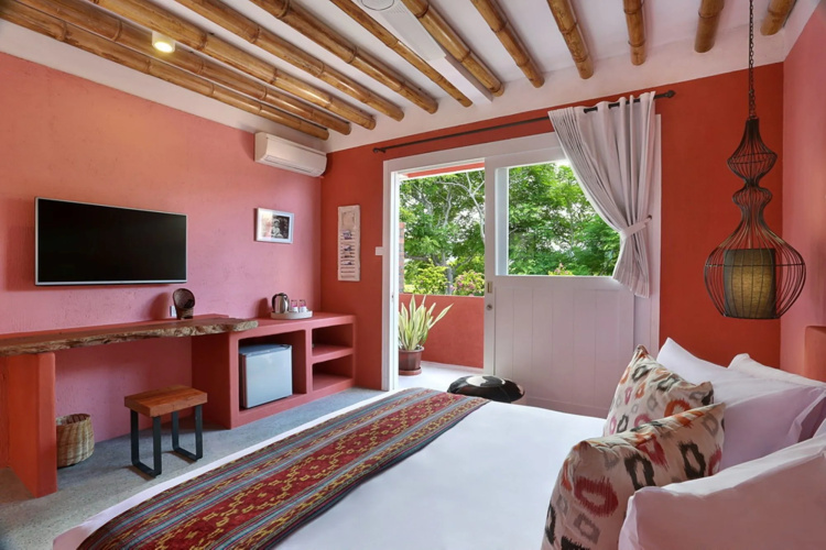 PinkCoco Gili Trawangan - Constant Surprises- for Cool Adults Only