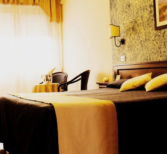 Standard Triple room