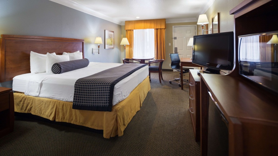 Best Western Angleton Inn photo 6