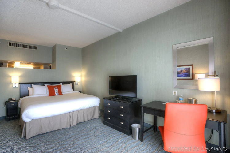 DoubleTree by Hilton Phoenix North