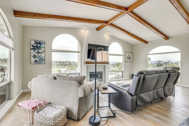 3 Bedrooms Cottage