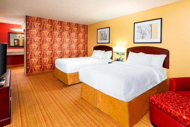 Sonesta Essential Junction City