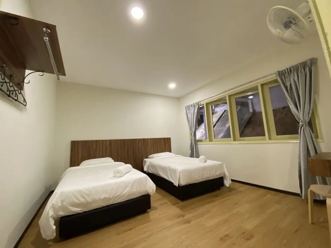 3 Bedrooms Apartment