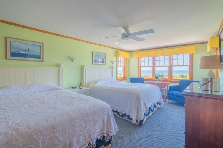 Deluxe Quadruple room with balcony and with ocean view