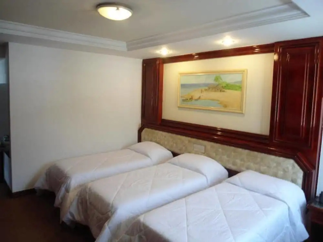 Maxim Plaza Hotel