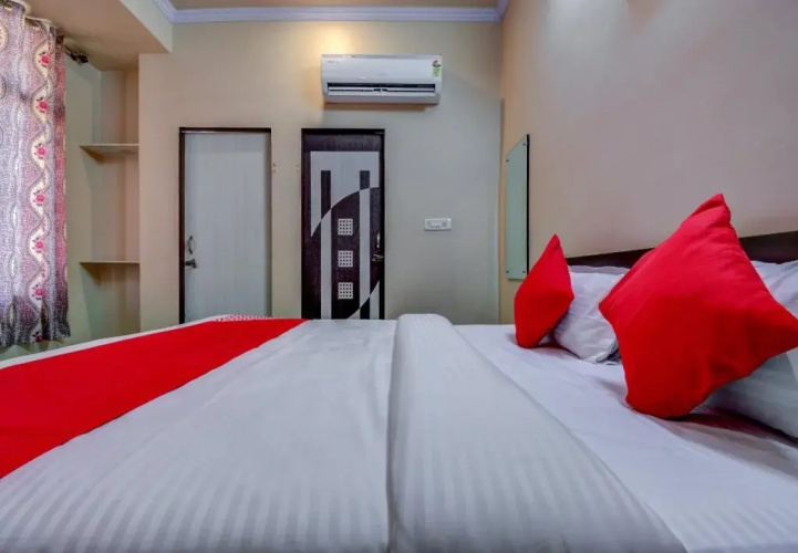 Friends Residency By OYO Rooms