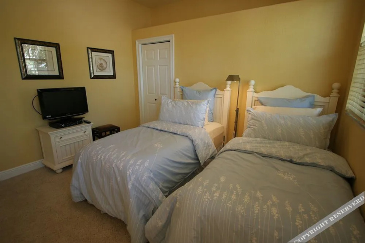 Siesta Key Pool Homes by RVA