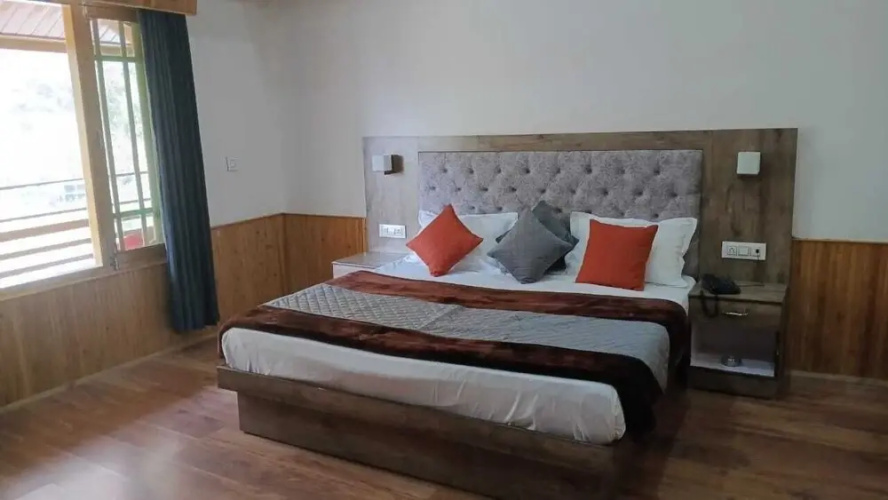 Tirthan Villa Resort
