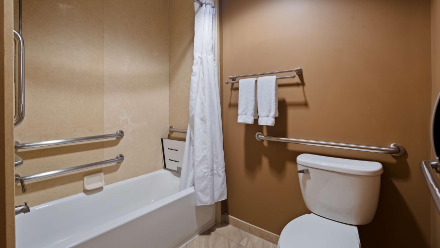 Best Western Plus College Park Hotel photo 12