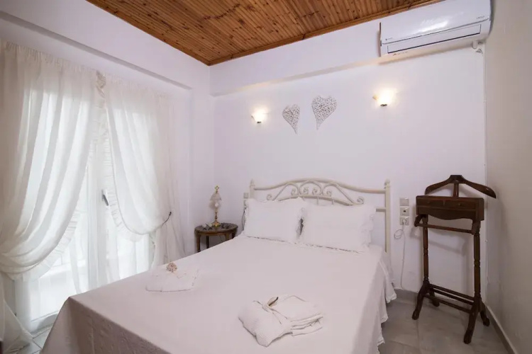 Villa John Dimeon With Private Pool