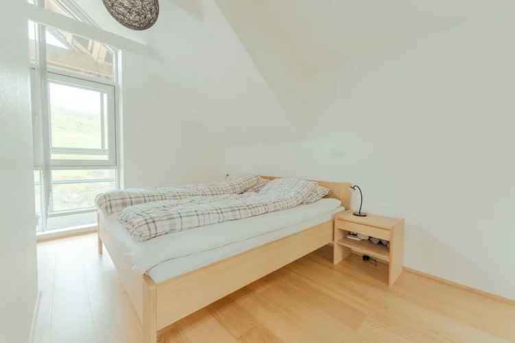 Stunning Views / Penthouse / Decorative / Parking