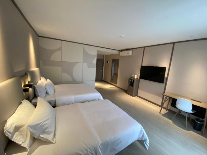 Standard Family room