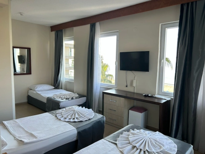 Standard Triple room with balcony