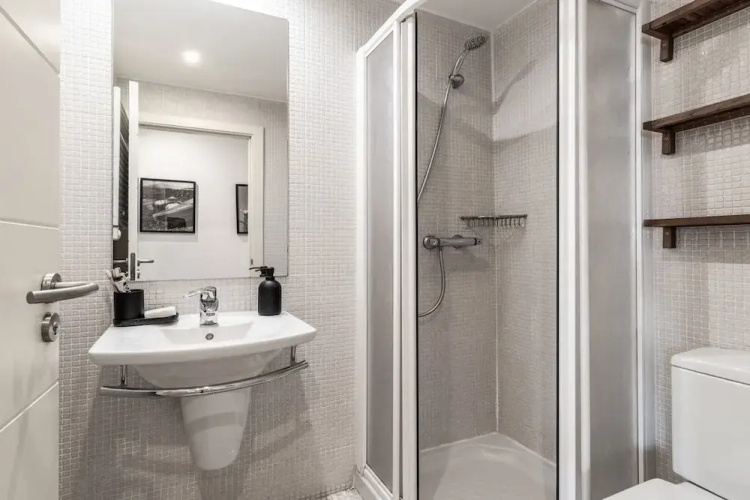 Dono - 3 Bedrooms Apartment in Chueca