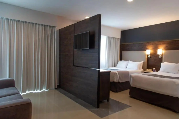 Deluxe Double Suite