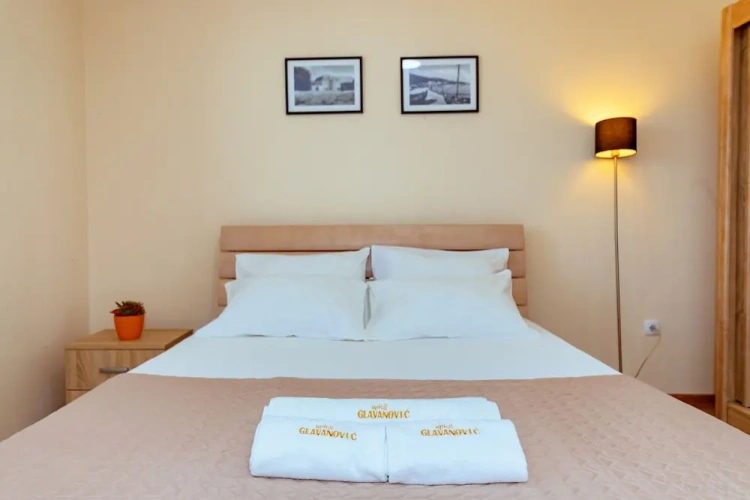 2 Bedrooms Cottage