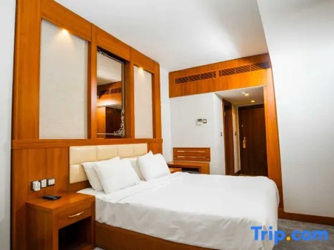 Ambassador Double Suite