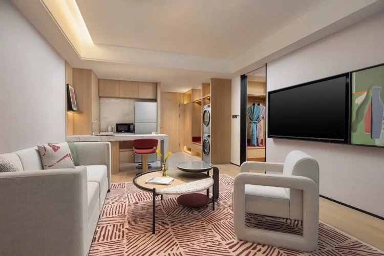 2 Bedrooms Suite with city view
