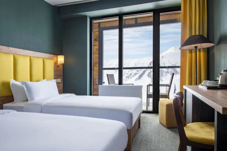 Superior Twin room with balcony and with mountain view