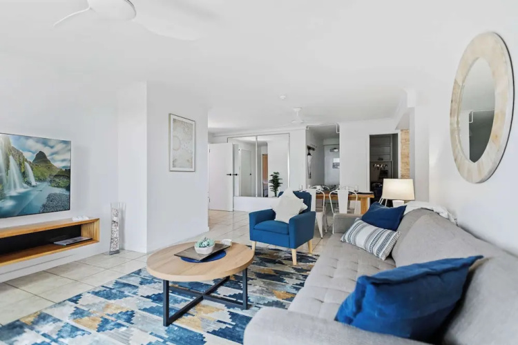 Rainforest Reef Retreat - Esplanade Ground-floor Apartment