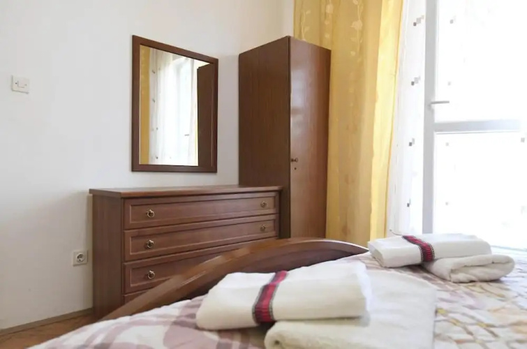 Spacious Ground Floor Apartment Primavera
