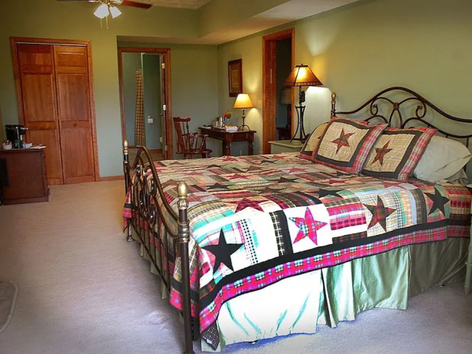 Long Mountain Lodge