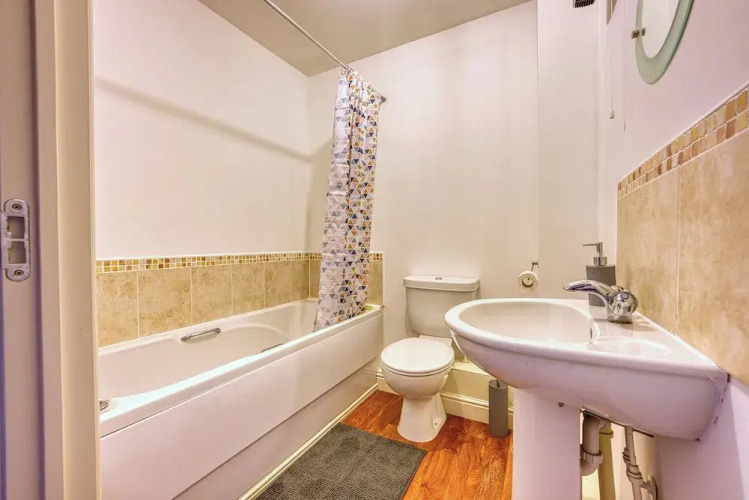 Blue Cedar Apartment
