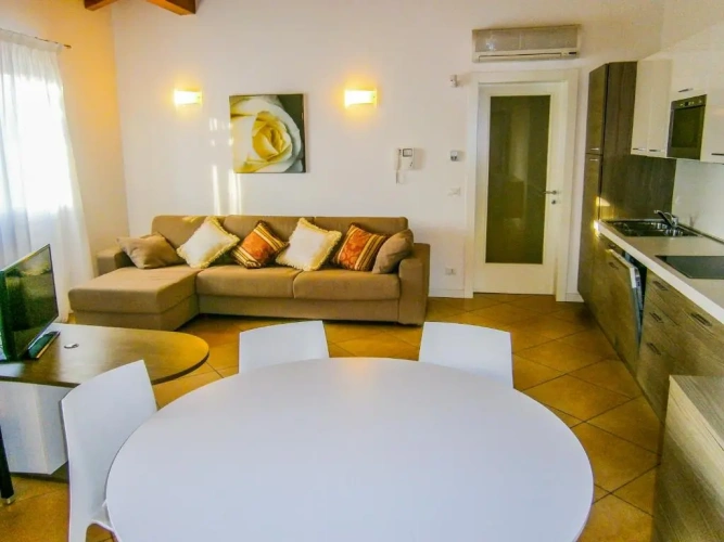 3 Bedrooms Luxury Apartment