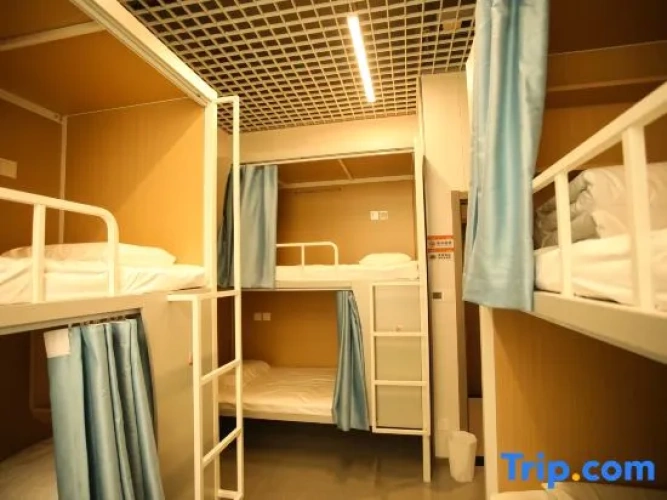Bed in Dorm (male dorm)