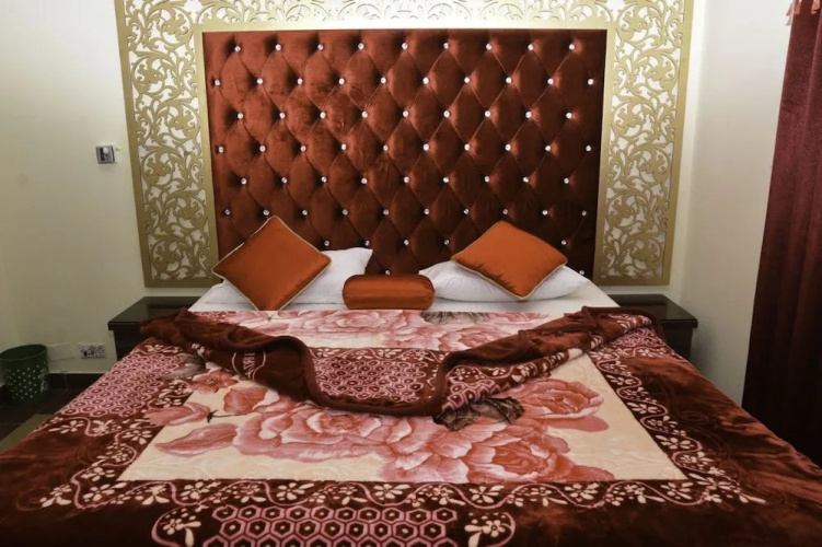 Hotel luxury palace