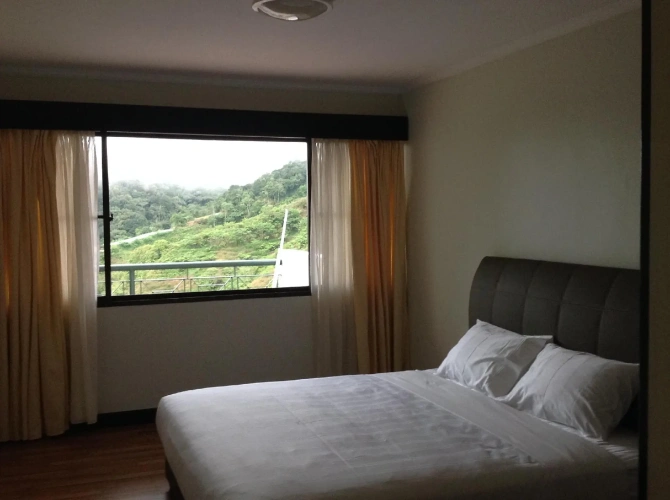 2 Bedrooms Apartment