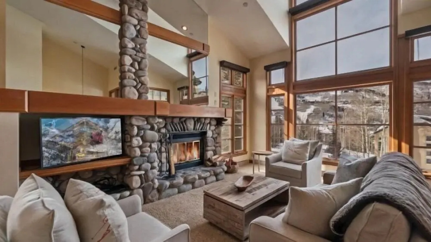 Beaver_creek_chalet_campo
