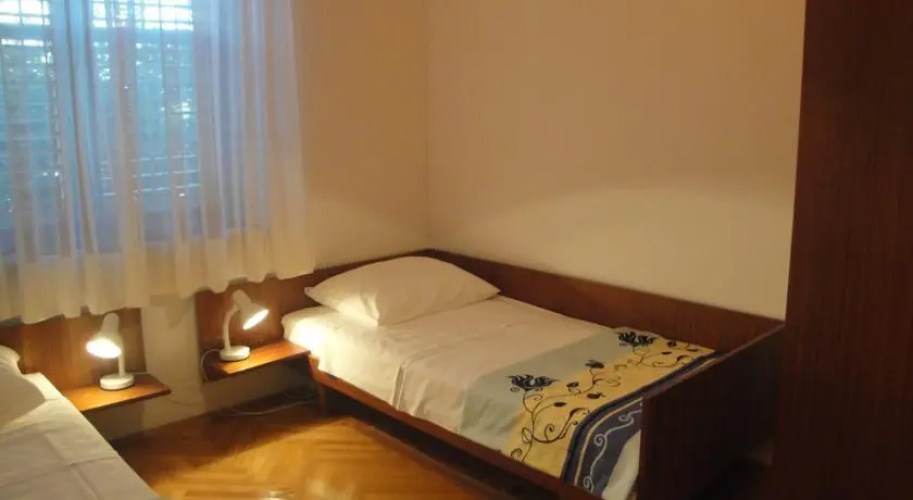 Apartments Jakov G.